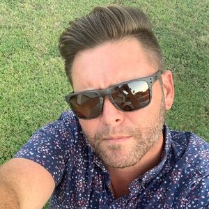 Meet your Posher, Charles